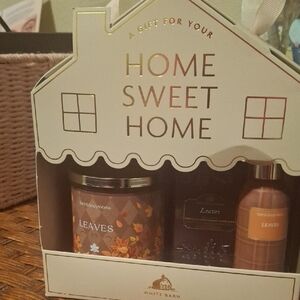 White Barn Home Sweet Home Leaves Set